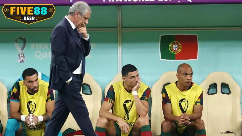 Phân tích chiến thuật của Bồ Đào Nha khi Ronaldo ngồi dự bị